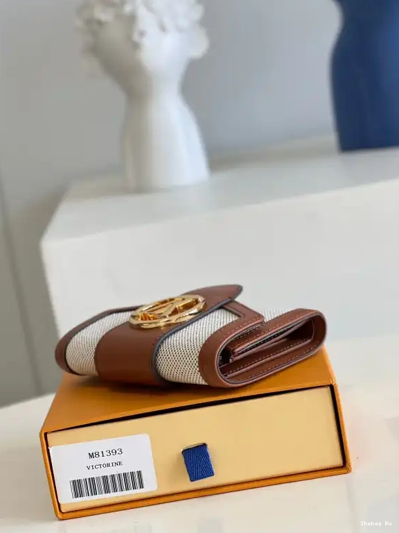 PONT VUITTON COMPACT WALLET 9 LOUIS 0702